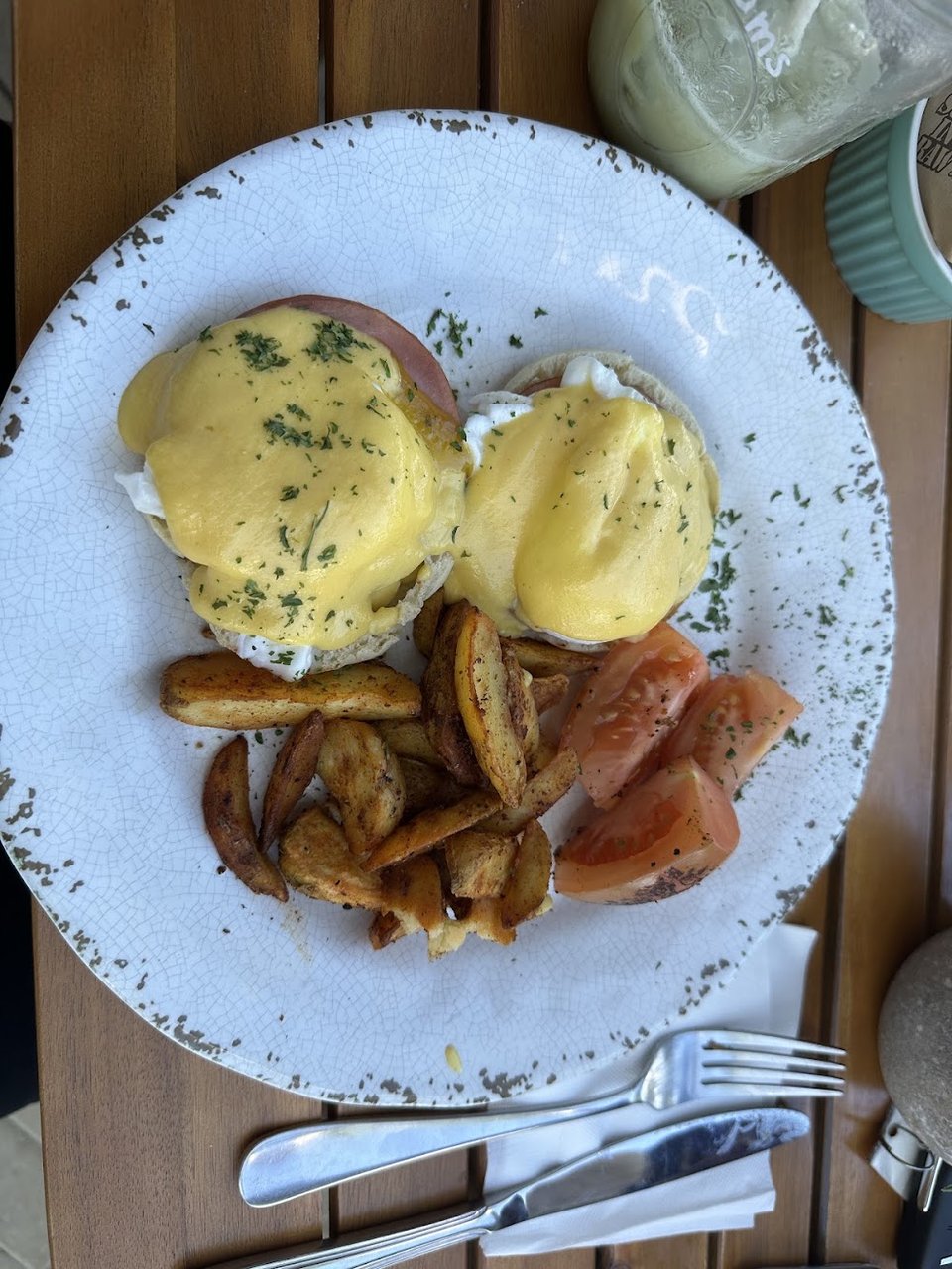 Deluxe Egg Benedicts